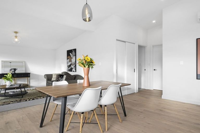 Photo of property in 7 West Avenue, Saint Clair, Dunedin, 9012