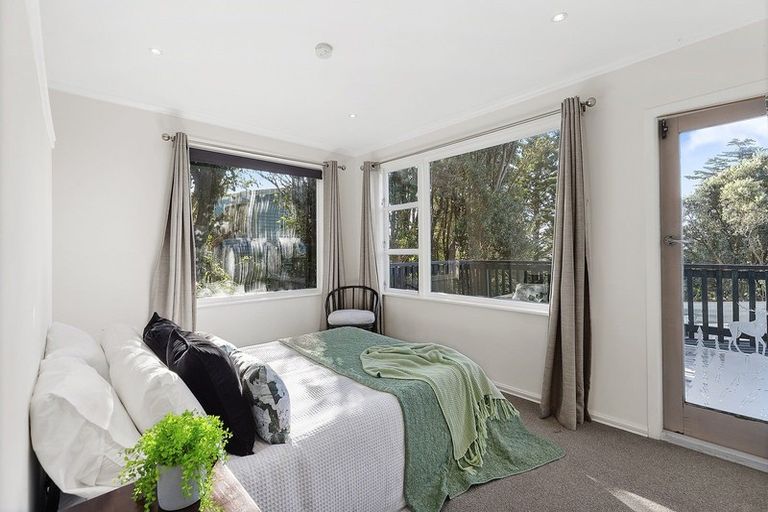 Photo of property in 38 View Road, Titahi Bay, Porirua, 5022