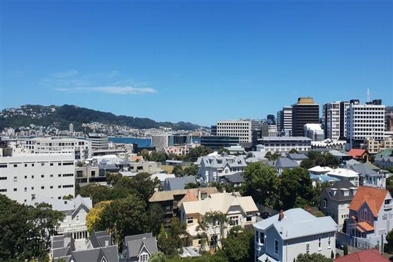 Photo of property in Hobson Court Flats, 87/70 Hobson Street, Thorndon, Wellington, 6011