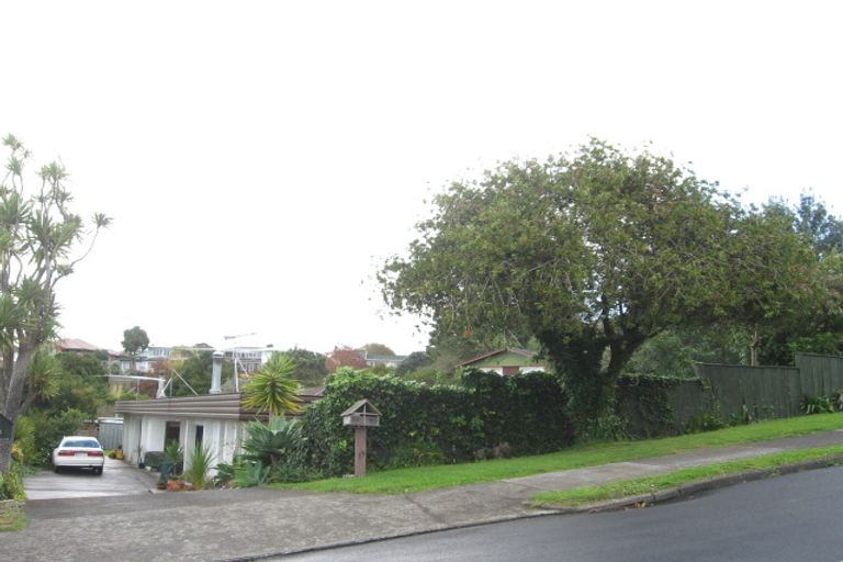 Photo of property in 1/19 Haseler Crescent, Howick, Auckland, 2014