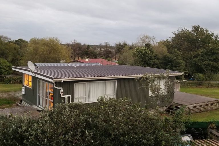 Photo of property in 2 Okahukura Road, Tapora, Wellsford, 0977