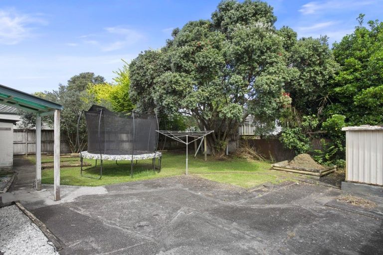 Photo of property in 4 Parvin Place, Pukekohe, 2120