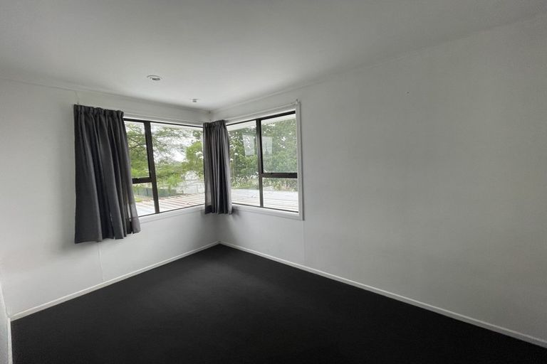 Photo of property in 4a Barnard Place, Manurewa East, Auckland, 2102
