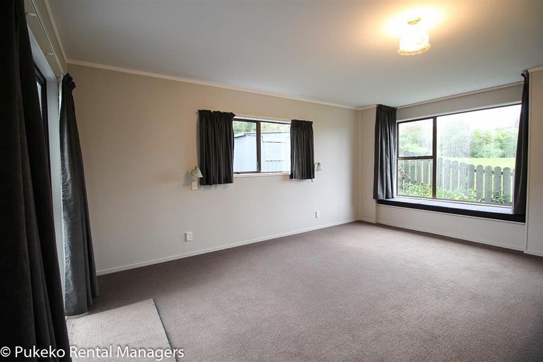 Photo of property in 50 Bellfield Road, Opaheke, Papakura, 2113