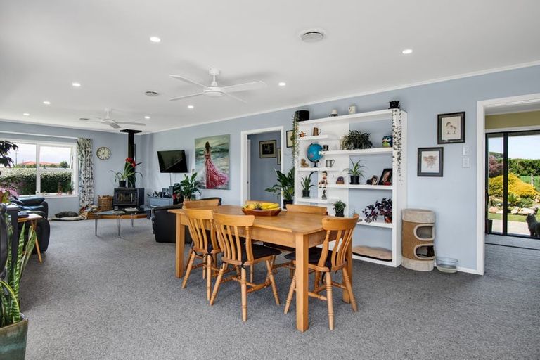 Photo of property in 3624 Eltham Road, Opunake, 4682