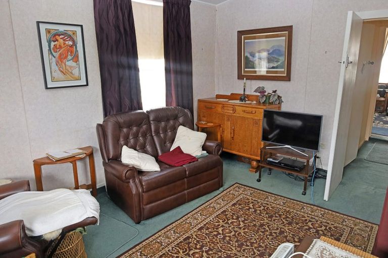 Photo of property in 1 Church Street, Mosgiel, 9024