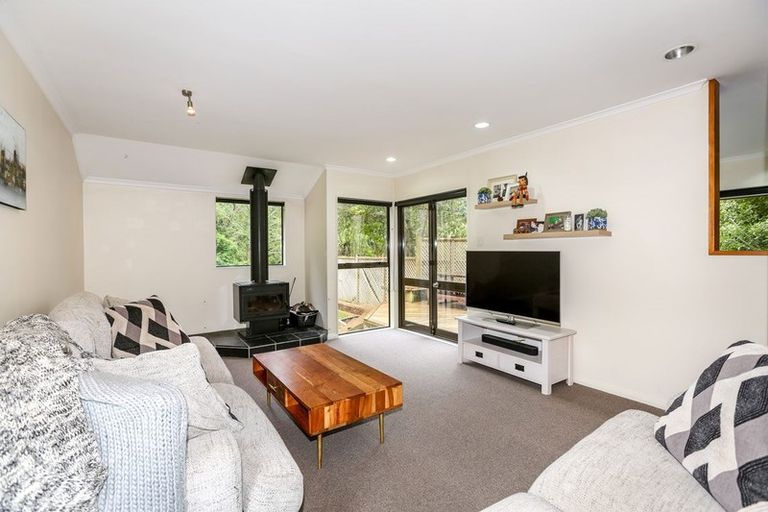 Photo of property in 12c Marina Grove, Frankleigh Park, New Plymouth, 4310
