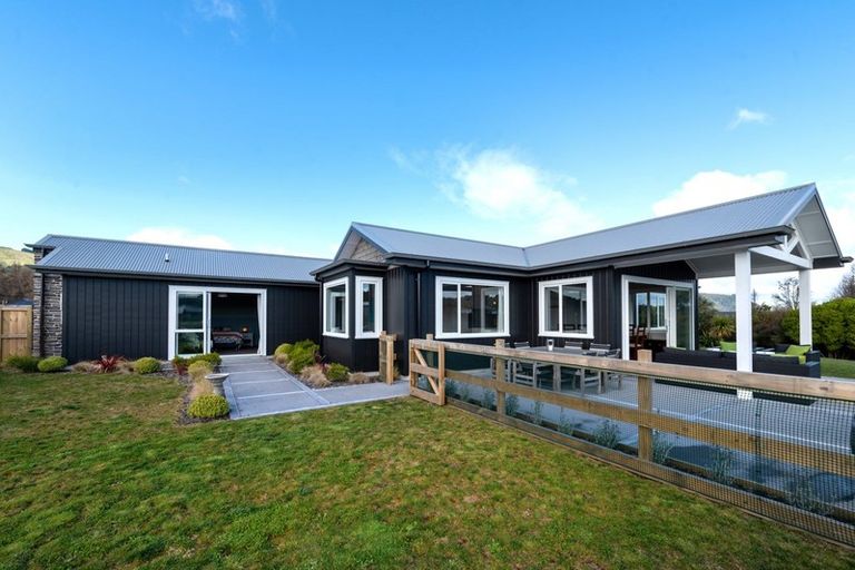 Photo of property in 56 Oakdale Drive, Kinloch, Taupo, 3377