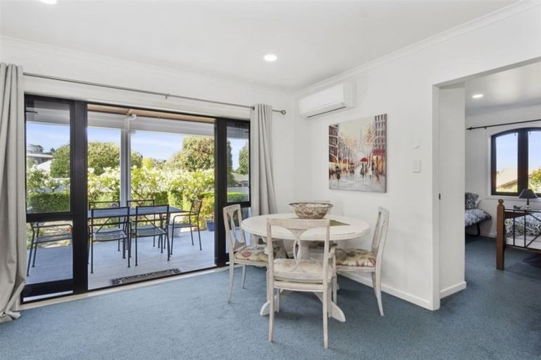 Photo of property in 8 Owen Place, Omokoroa, 3114