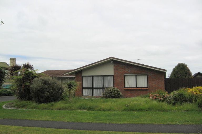 Photo of property in 4 Foxbridge Lane, Conifer Grove, Takanini, 2112