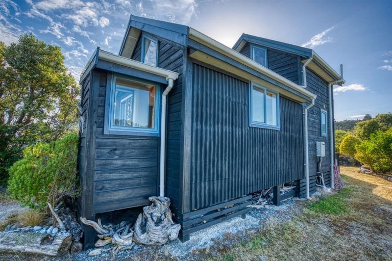 Photo of property in 33 The Strand, Okarito, Whataroa, 7886