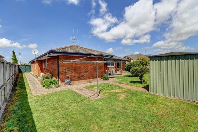 Photo of property in 17 Edenpark Drive, Rototuna North, Hamilton, 3210