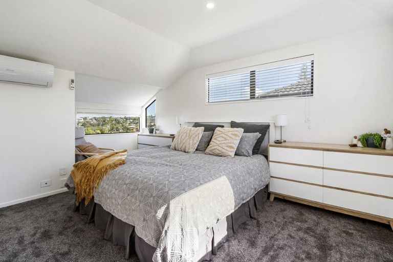 Photo of property in 11 Coventry Way, Long Bay, Auckland, 0630