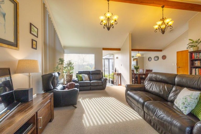 Photo of property in 9 Delta Place, Milson, Palmerston North, 4414