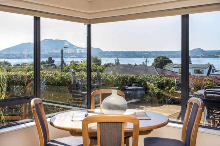 Photo of property in 3 Kinder Street, Acacia Bay, Taupo, 3330