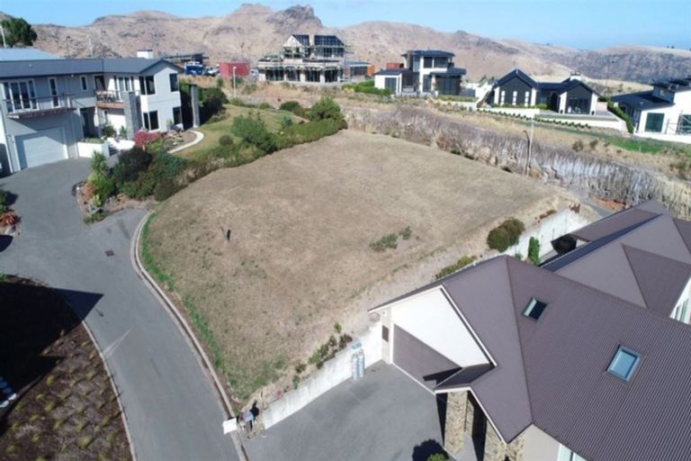 Photo of property in 4 Bluewater View, Mount Pleasant, Christchurch, 8081