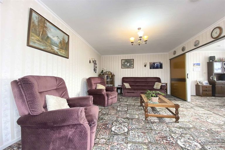 Photo of property in 21 Charles Street, Grasmere, Invercargill, 9810