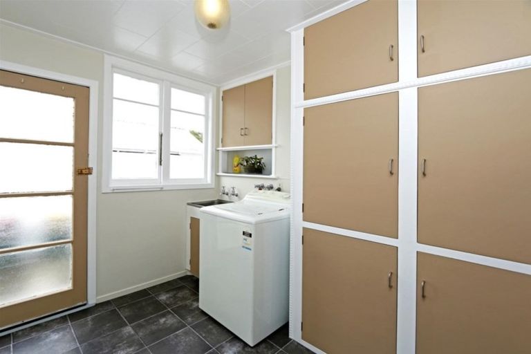 Photo of property in 31 Ihaia Road, Opunake, 4616