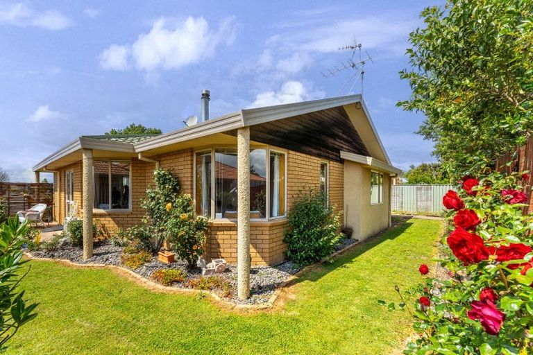 Photo of property in 37 Karina Crescent, Redwoodtown, Blenheim, 7201