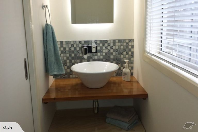 Photo of property in 1/25 Otupai Street, Two Mile Bay, Taupo, 3330