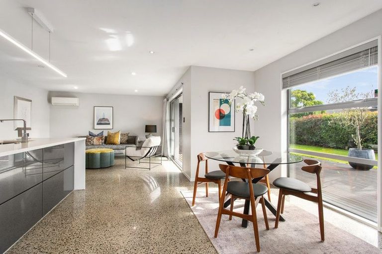 Photo of property in 37 Greenwich Street, Halswell, Christchurch, 8025