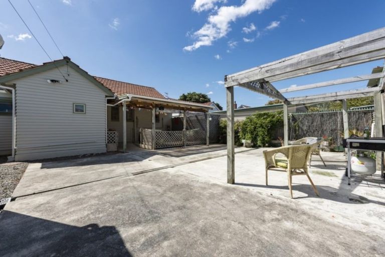 Photo of property in 16 Jutland Street, Waterloo, Lower Hutt, 5011