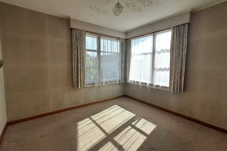 Photo of property in 5 Romilly Street, Westport, 7825