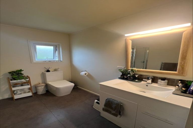 Photo of property in 38 Charlotte Street, Stanmore Bay, Whangaparaoa, 0932