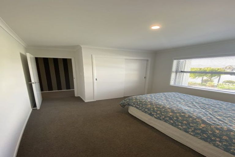 Photo of property in 126 Puhirake Crescent, Pyes Pa, Tauranga, 3112