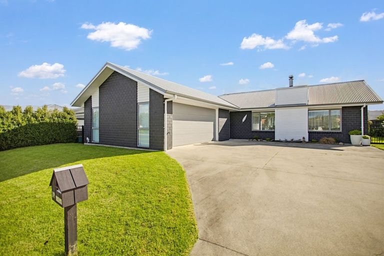 Photo of property in 89 Kupe Drive, Whitianga, 3510