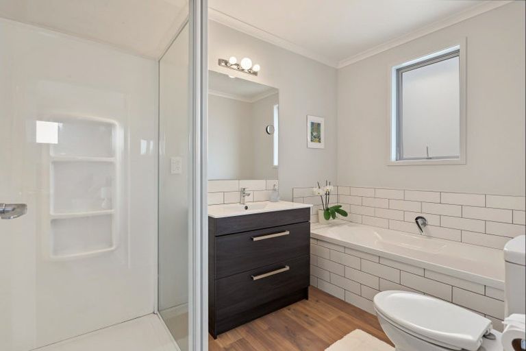 Photo of property in 383b Ngatai Road, Bellevue, Tauranga, 3110