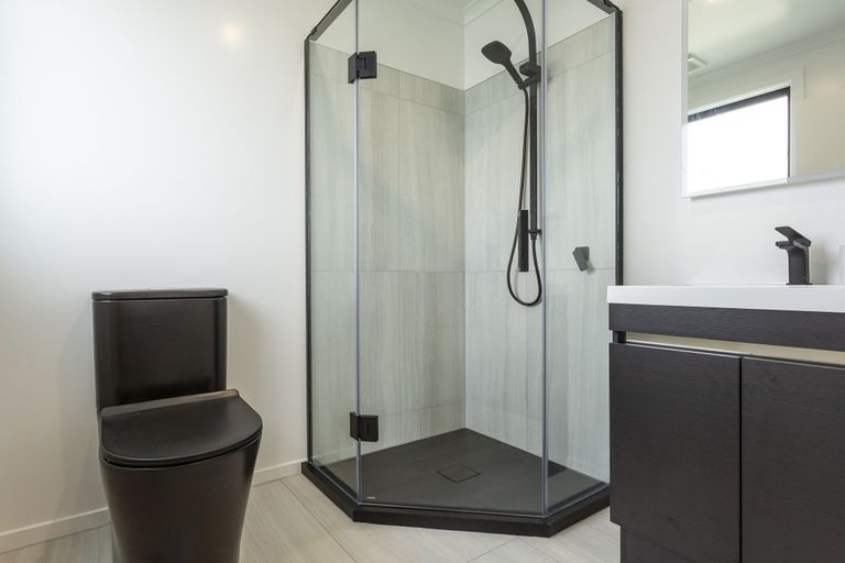 Photo of property in 17 Kingsgate Lane, Waihola, Milton, 9073