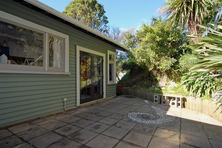 Photo of property in 26 Honiana Te Puni Street, Aro Valley, Wellington, 6021