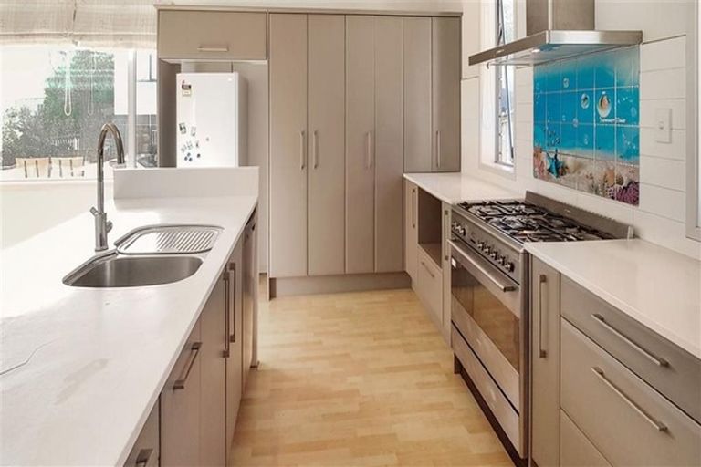 Photo of property in 147b Browns Bay Road, Browns Bay, Auckland, 0630