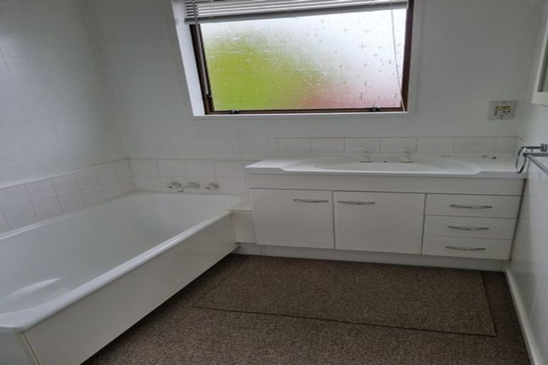 Photo of property in 54c Avenue Road, West End, Timaru, 7910