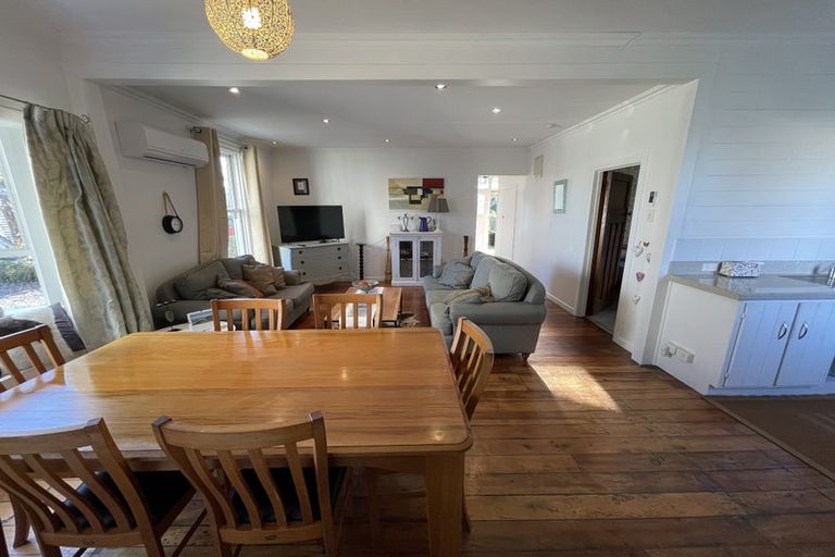 Photo of property in 429 High Street South, Carterton, 5713