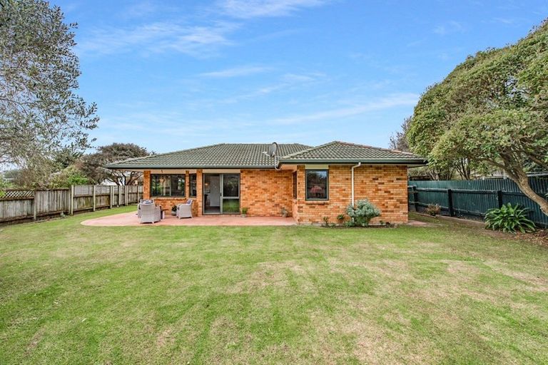Photo of property in 44 Te Moana Road, Waikanae Beach, Waikanae, 5036