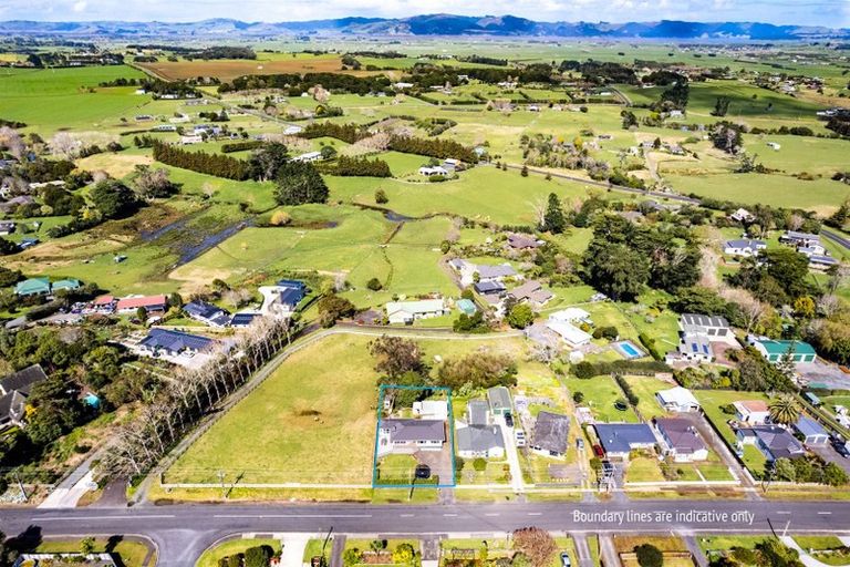 Photo of property in 21 Colombo Road, Waiuku, 2123