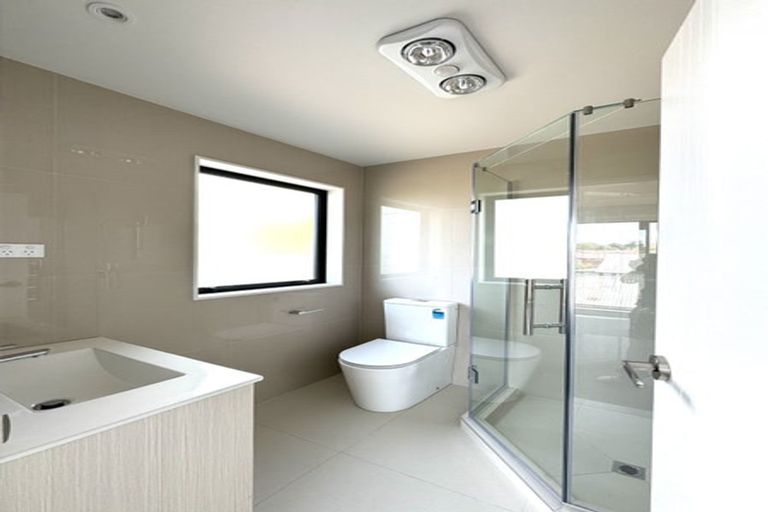 Photo of property in 1/3 Harwell Place, Mangere, Auckland, 2022