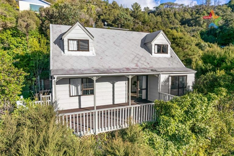 Photo of property in 21 Ngahere Street, Stokes Valley, Lower Hutt, 5019