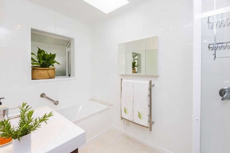 Photo of property in 11 Kiwi Street, Heretaunga, Upper Hutt, 5018