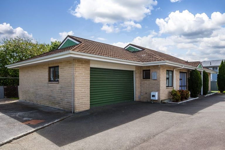 Photo of property in 5/30 Leighton Avenue, Waiwhetu, Lower Hutt, 5010