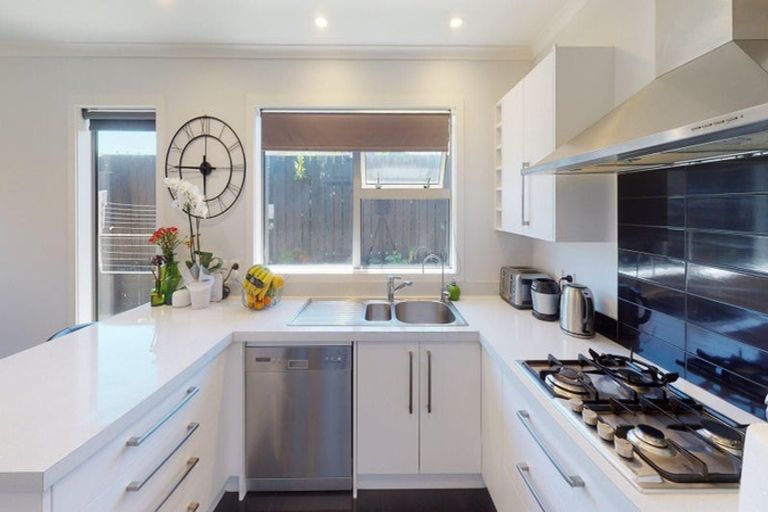 Photo of property in 97b Roberts Line, Kelvin Grove, Palmerston North, 4414