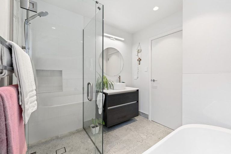 Photo of property in 3 Sierra Pine Road, Hobsonville, Auckland, 0616