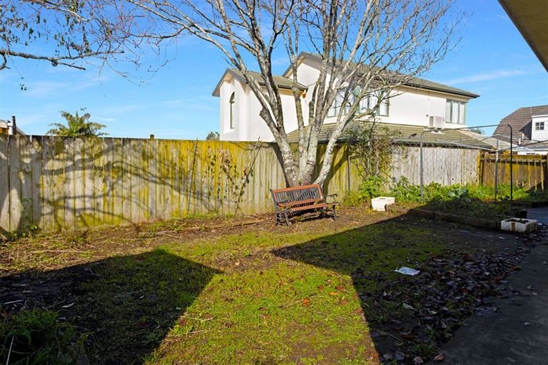 Photo of property in 3/57 Victoria Road, Papatoetoe, Auckland, 2025