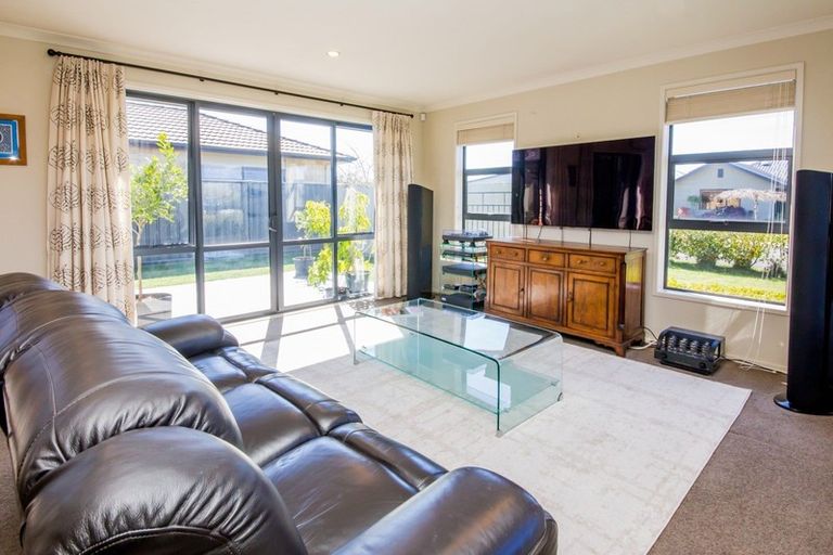 Photo of property in 2 Greenlea Place, Frimley, Hastings, 4120