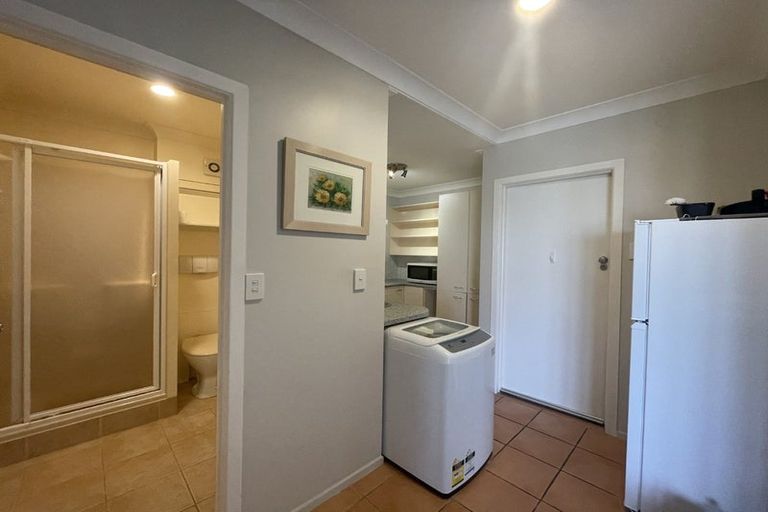 Photo of property in 1/31 Bayview Road, Browns Bay, Auckland, 0630