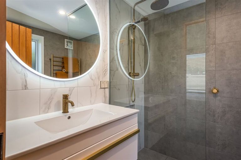 Photo of property in 43 Dryden Street, Sumner, Christchurch, 8081