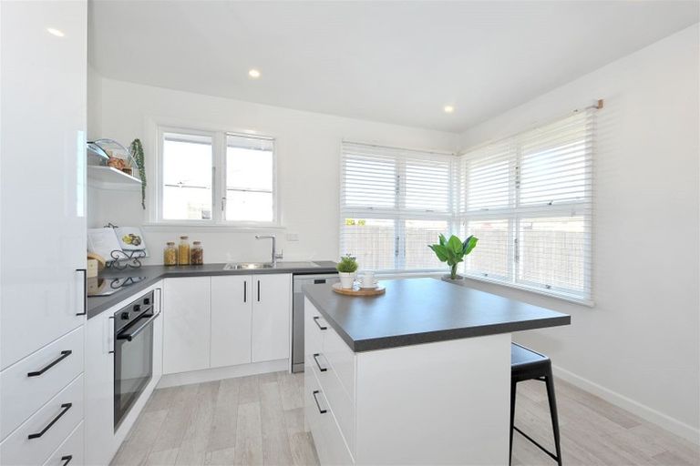 Photo of property in 16 Carew Street, Kaiapoi, 7630