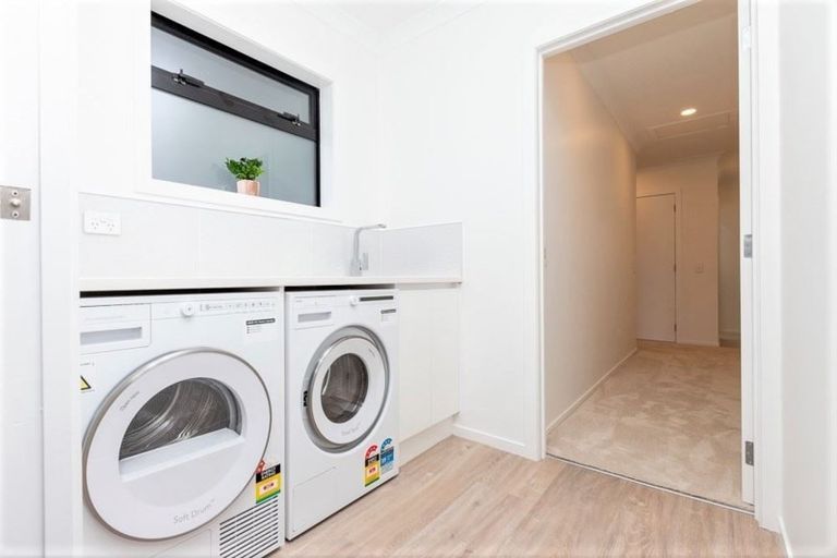 Photo of property in 12 Edwin Street, St Andrews, Hamilton, 3200